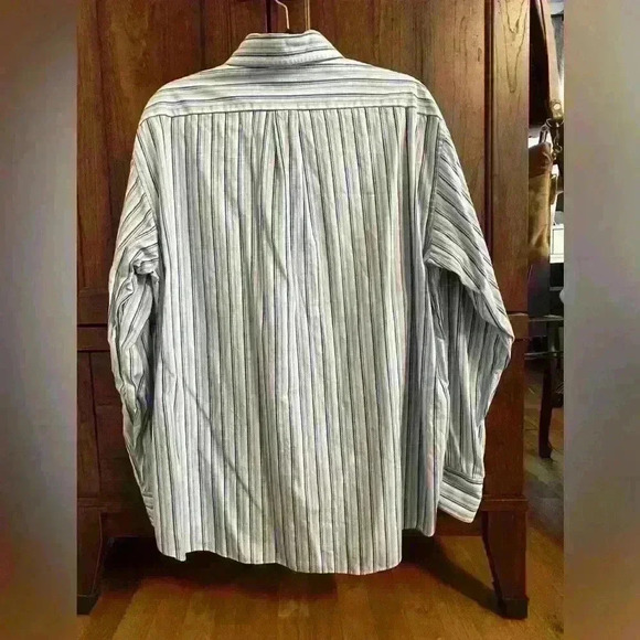 J. Crew Men’s size Large 16-16.5 Blue & White Dress shirt long sleeve button - Picture 3 of 5